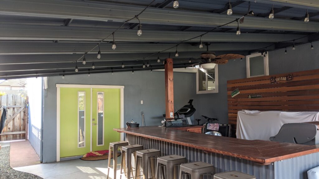 1615243613972-1 Outside patio with built-in bar newly remodeled
